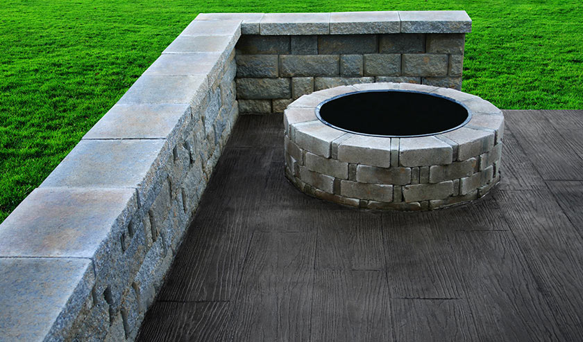 resurfaced_woodplank_patio_with-firepit